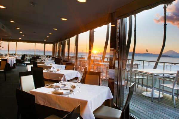 從所有座位都可以看到美麗的日落