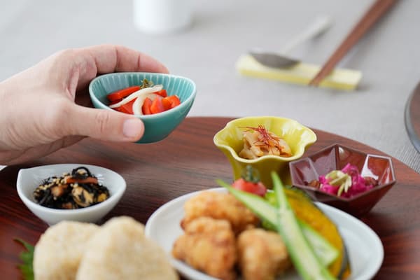 A small bowl that fits in the palm