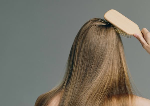 LOA THE 24K PADDLE BRUSH HOW TO USE