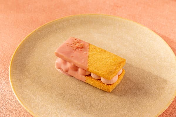 樱花蔓越莓沙布列三明治