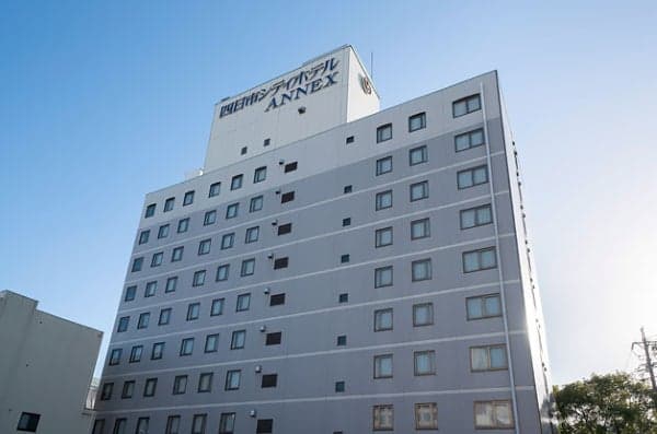 ภายนอกของ Yokkaichi City Hotel Annex