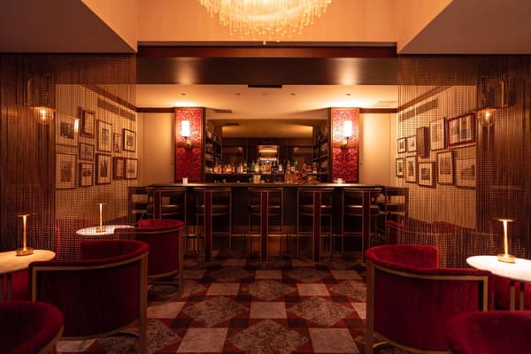 BANKER'S BAR 內部空間