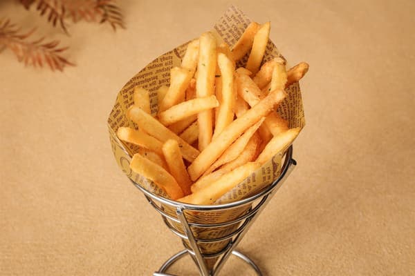 포르치니 크림을 곁들인 프렌치 프라이