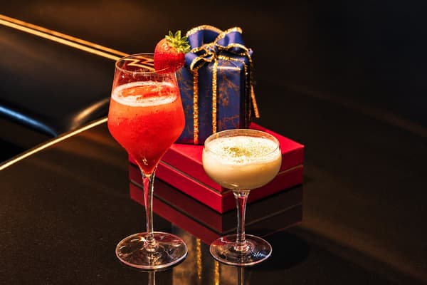 Festive cocktail at Bar Eau-de-Vie