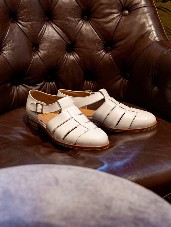 DU PUY-CHATEAUBRIAND detail