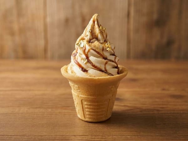 Good-Luck Black Honey Kinako Soft Serve (with gold flakes)