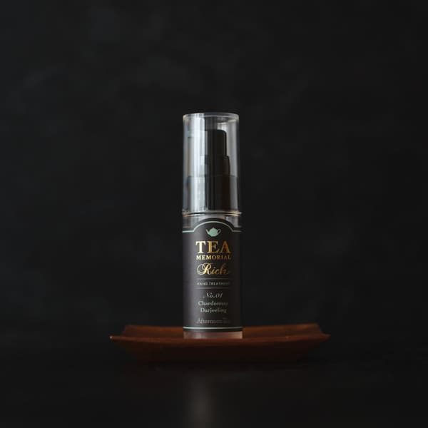 Rich Hand Treatment จากคอลเลกชัน Rich