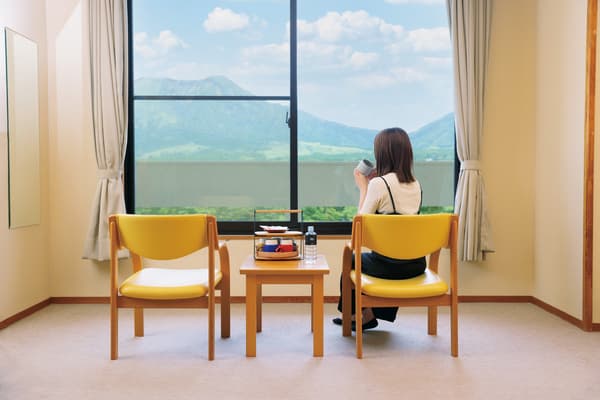 Aso-view guest room: a simple room for a relaxing stay