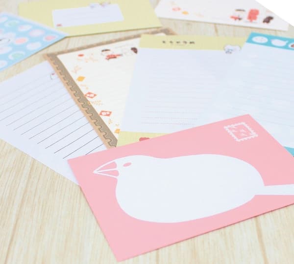 Kertas surat, amplop, dan stiker