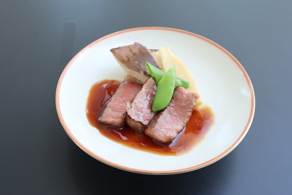 Kumano beef loin steak course dish