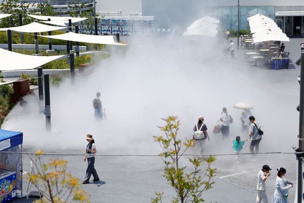 Suma Sea Whiteout at KOBE SUMA SEA WORLD