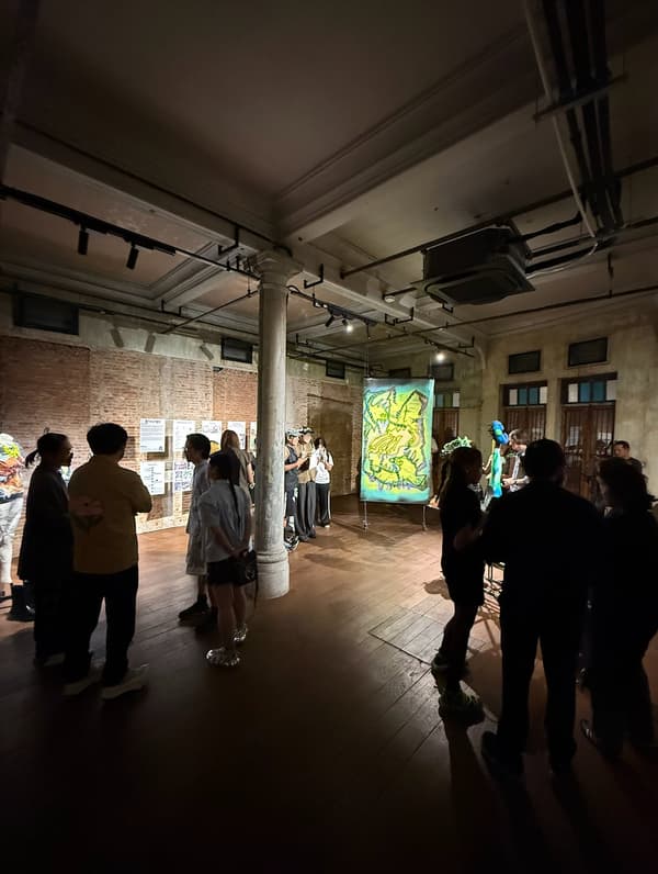 groundscolere Bangkok 001