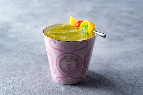 京王广场大饭店 Main Bar Brillant 的限定款“Bijou”鸡尾酒