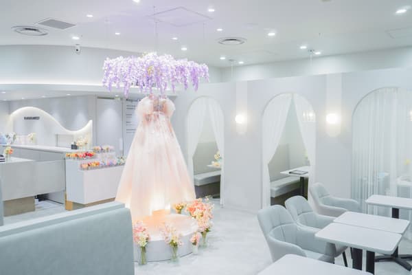 DRESSY CAFE Osaka Interior