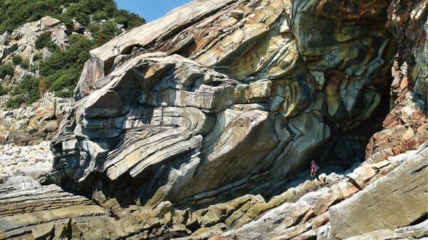 Phoenix Fold rock formation on the Nanki-Shirahama coast