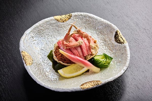 Sugatamori kepiting kobako di Hotel Kanazawa