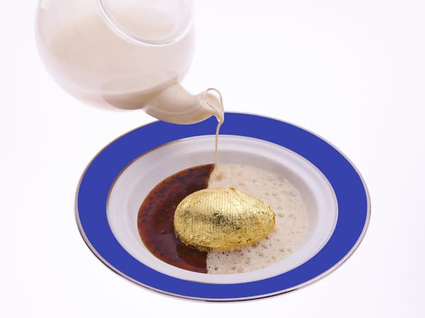 L'OEUF IMPÉRIAL à la truffe noire, céleri rave confit au beurre de laurrier de notre jardin