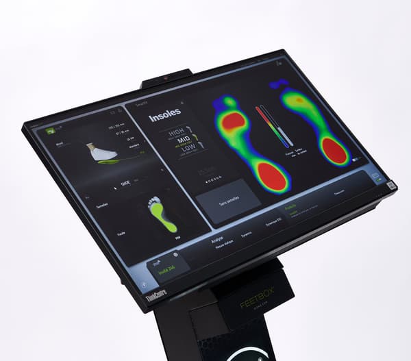 THE NORTH FACE FOOTWEAR SHINSAIBASHI store interior