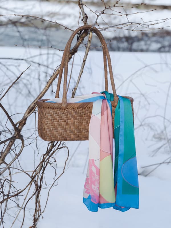 Mountain Grape Vine Craft Horizontal Basket / Long Handle, Inner Bag (mingle)