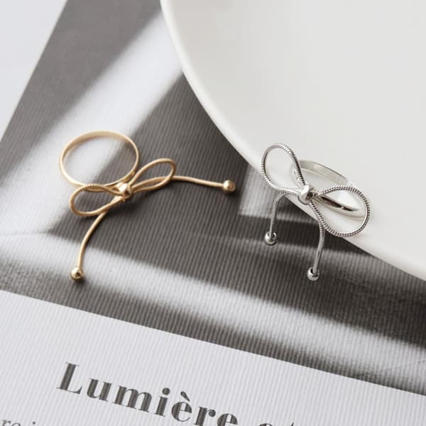 椭圆宝石设计戒指