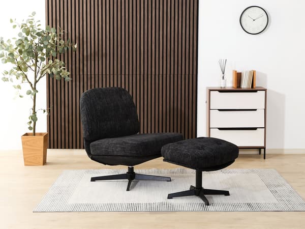 PONY chair – rounded silhouette front view