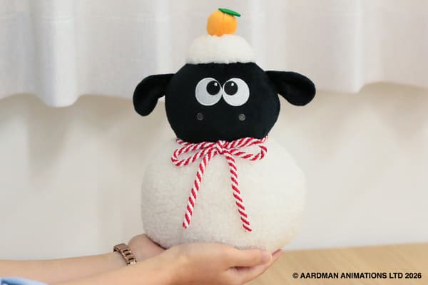 Shaun the Sheep Kagami Mochi Plush held in hands