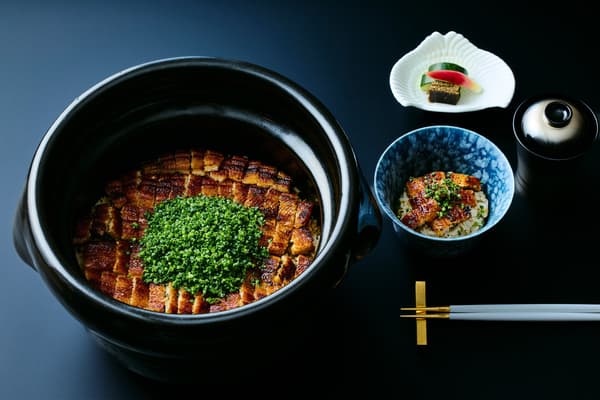 陶鍋炊飯佐紅味噌湯與漬物