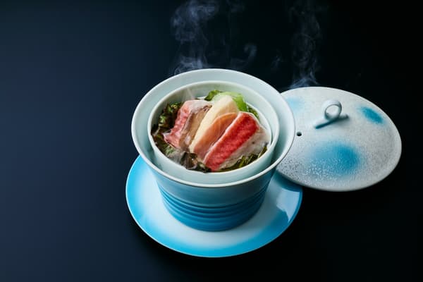 季節鮮魚蒸料理佐西班牙伊比利火腿