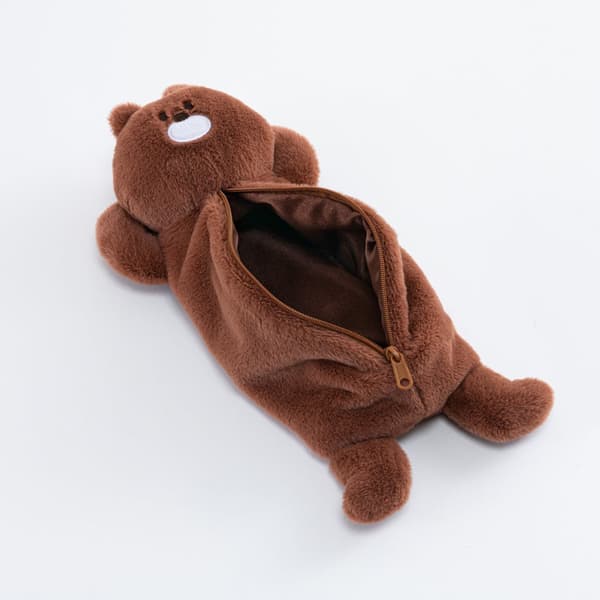 Estuche para lápices de oso con la cremallera abierta