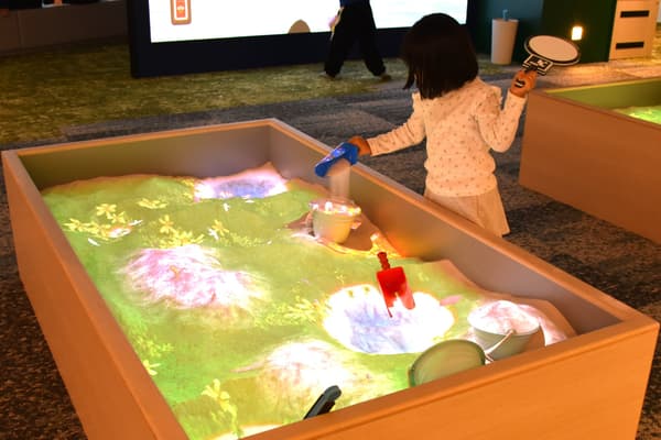 SAND PARTY! sand play attraction