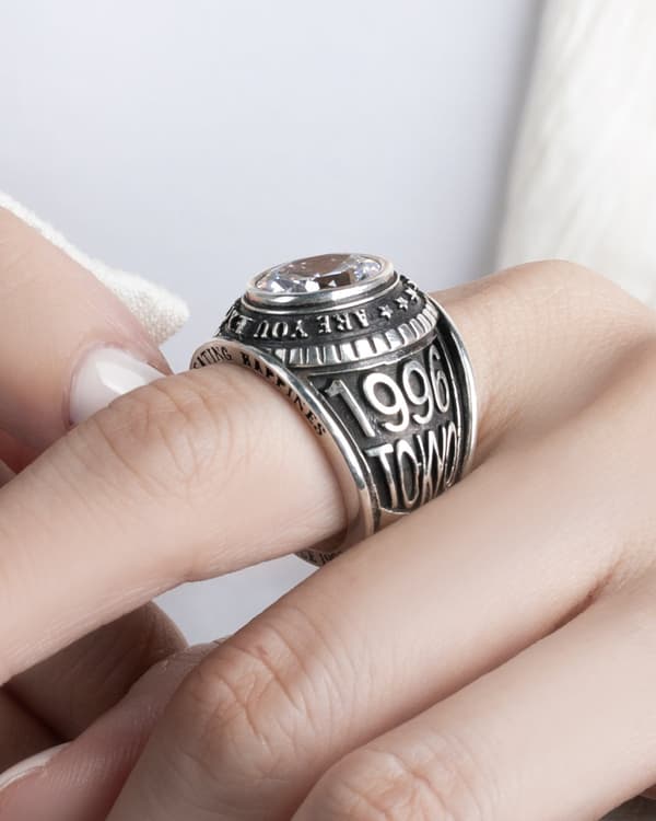 30th Edition Crest Ring styling image