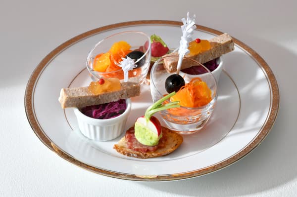 Peter Rabbit™ Dressy Apero – Upper Tier