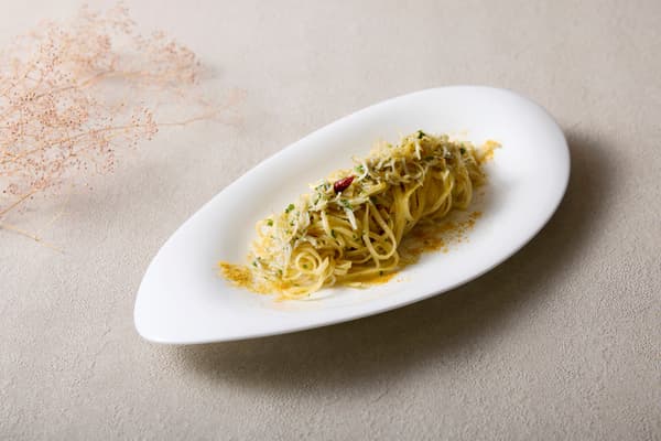 Kamaage Shirasu and Bottarga Pasta