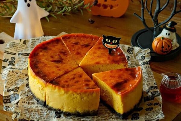 Pumpkin and maple baked cheesecake