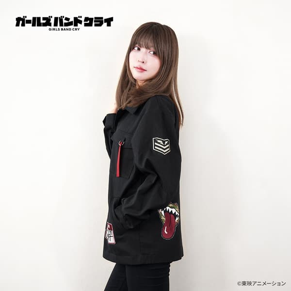 Momoka's Jacket Detail