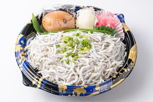 Boiled whitebait rice bowl bento from Tobicho