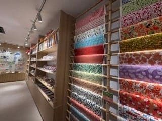 Interior de la tienda principal de Shofudo