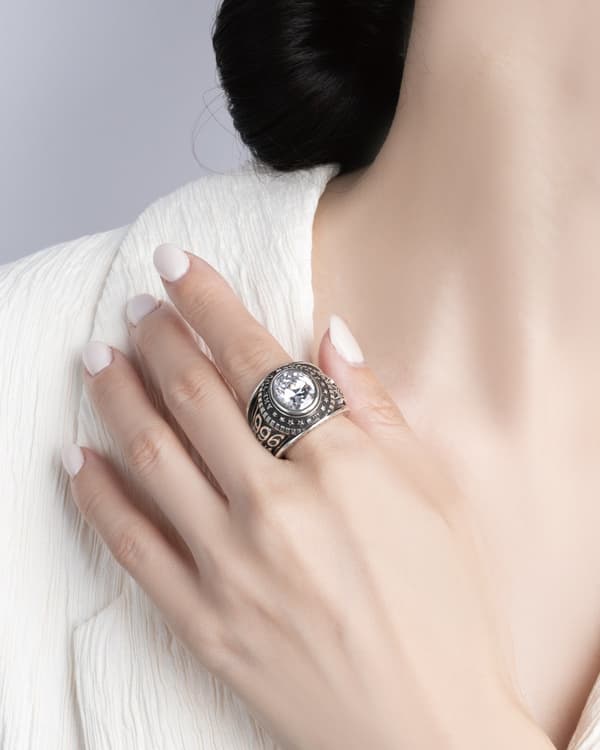 30th Edition Crest Ring styling image