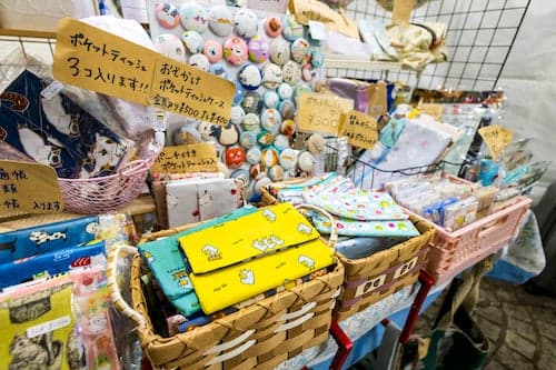 Food and market stalls at Kita Unga Night Market Yummy-ichi