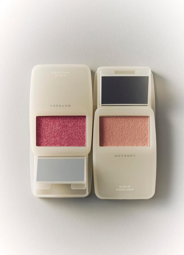 ENTROPY Slide Up Dough Cheek