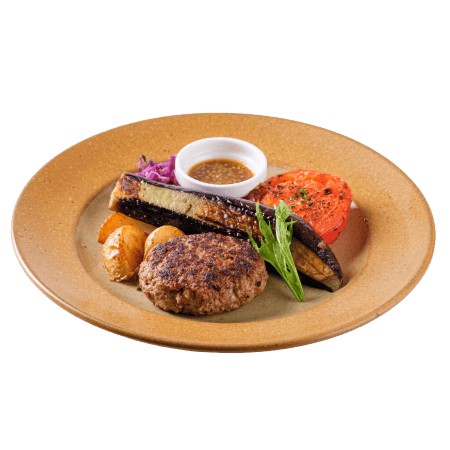 国产牛肉汉堡配熊本烤蔬菜拼盘