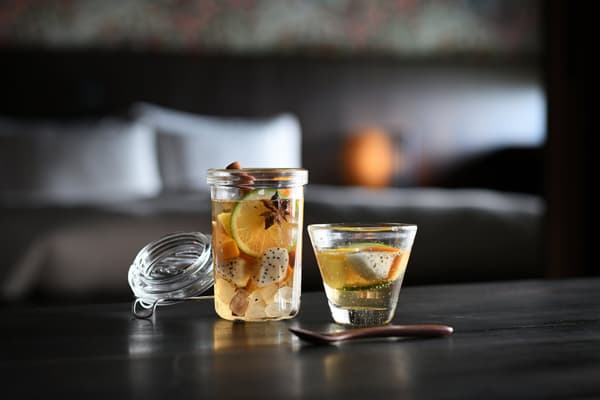 Drink with a good balance of gentle fruit sweetness and moromi vinegar's tartness