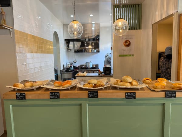 Hokukama Bagel新鲜出炉的百吉饼