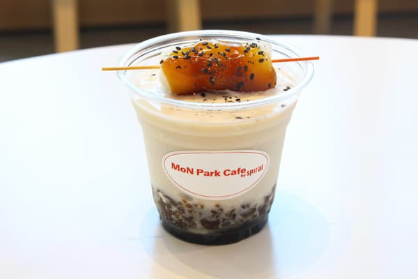 쓰키마치 미타라시 스무디, 1,000엔(세금 포함)