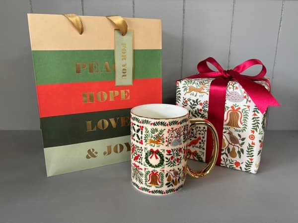 Gift sets and wrapping