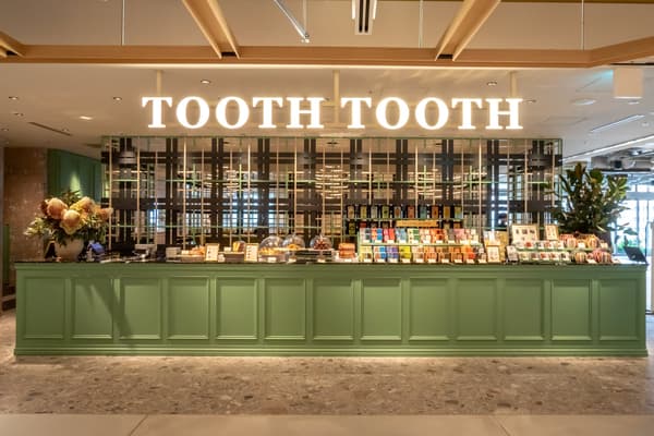 TOOTH TOOTH BISTRO&CAFE exterior