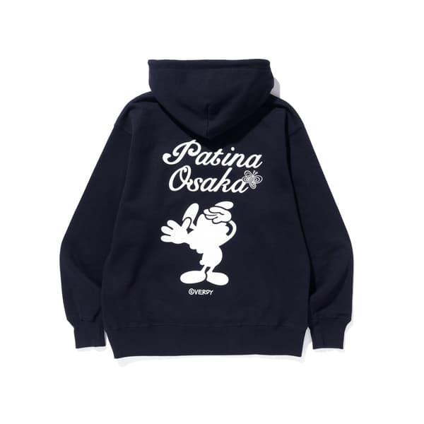 黑色连帽衫背面