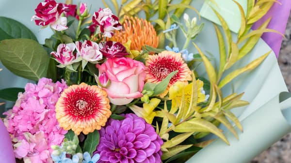 Flower arrangement experience workshop