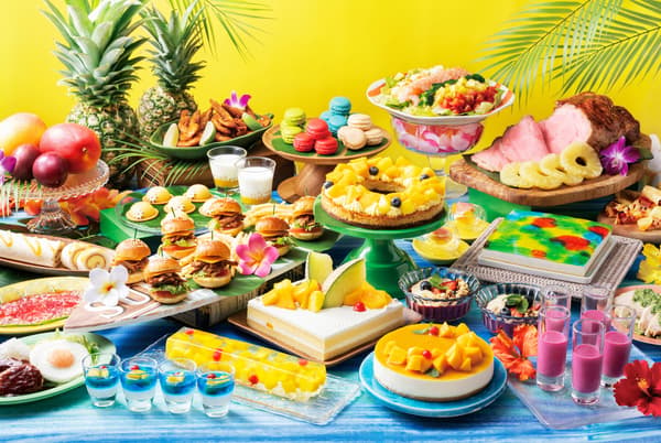 Tropical sweets take center stage at the lunch buffet, alongside a variety of Hawaiian-inspired food