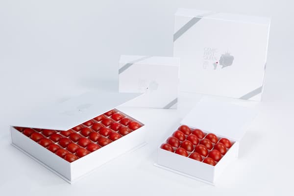 บรรจุภัณฑ์ Limited Sleeve วันแม่ของ OSMIC FIRST